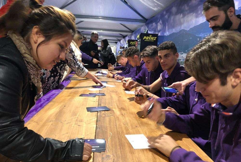 FOTO-VIDEO FV, Primavera agli autografi
