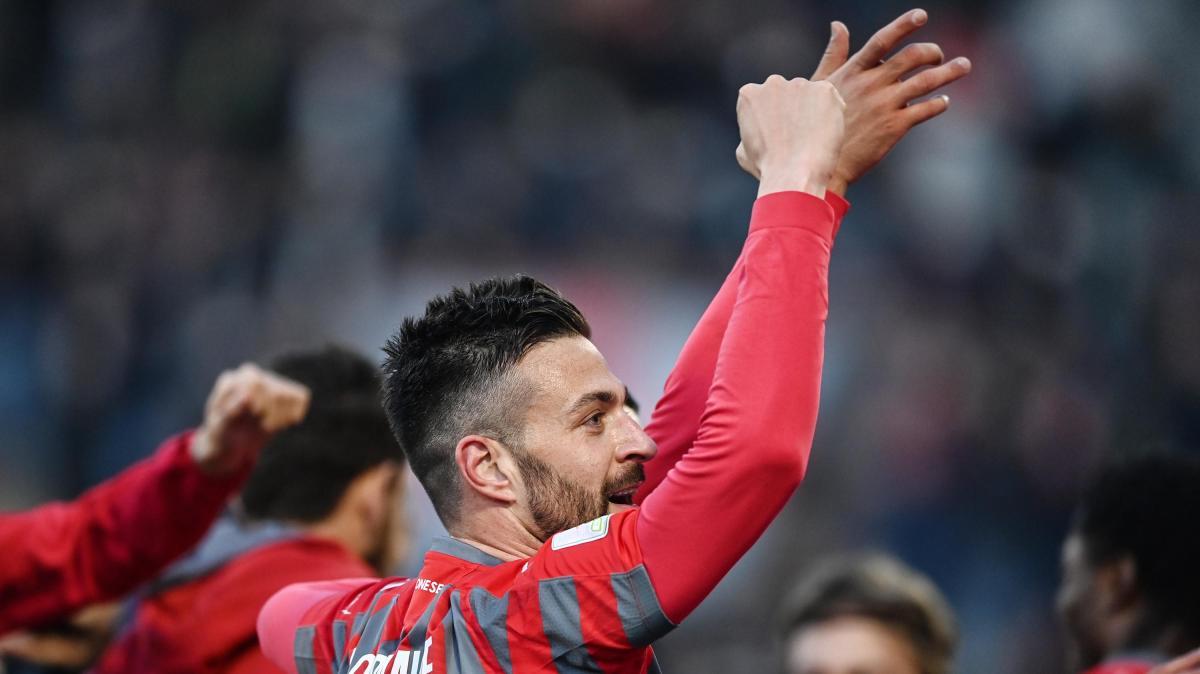 Samuel Di Carmine ancora al Livorno: rinnovo annuale per l'ex viola