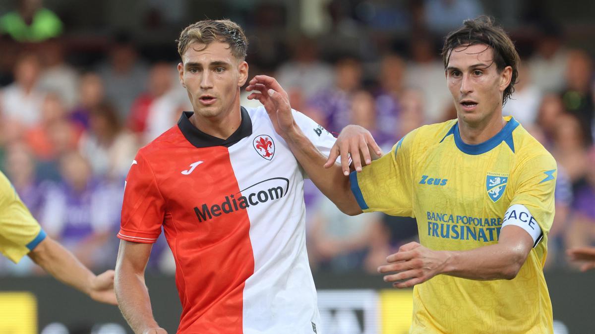 Ryanair e gli atleti robot (fallimentari): "Giocano meglio della Fiorentina"