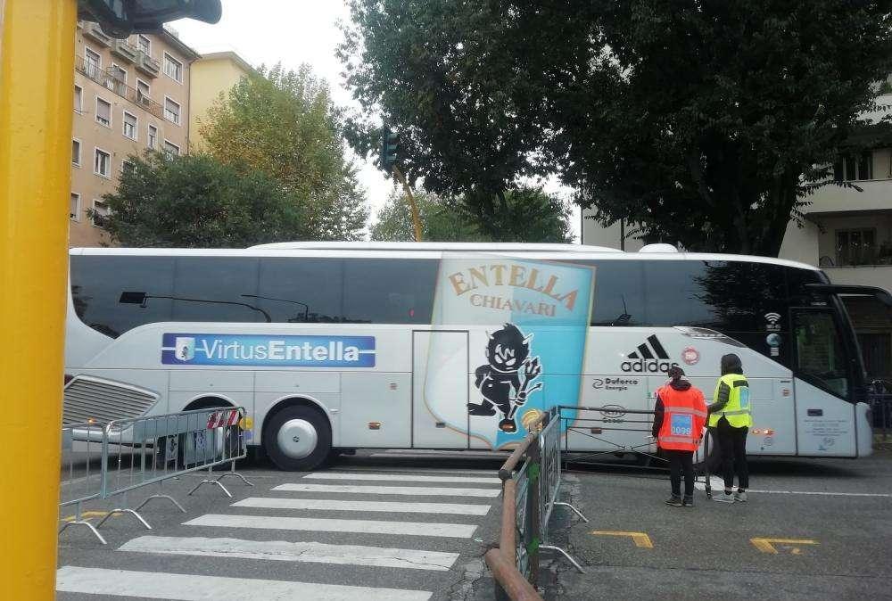 DAL FRANCHI, Arrivato il pullman dell'Entella