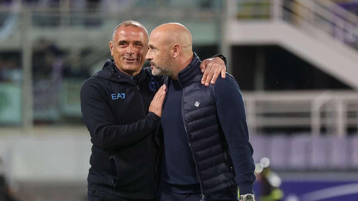 FIO-NAP, Due lampi regalano il vantaggio: è 2-1 dopo il pt