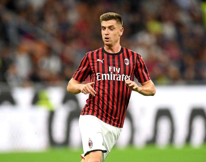 MILAN, Pioli pensa al 4-3-1-2. E Piatek più di Leao