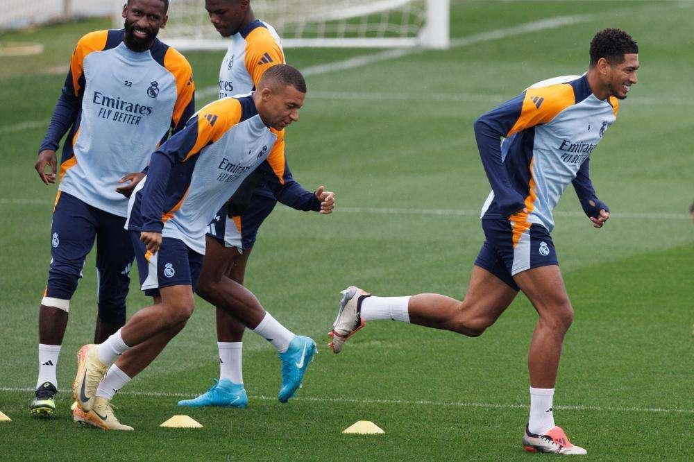 Mondiale club: Real sfida il Psg, Mbappè ritira sua denuncia