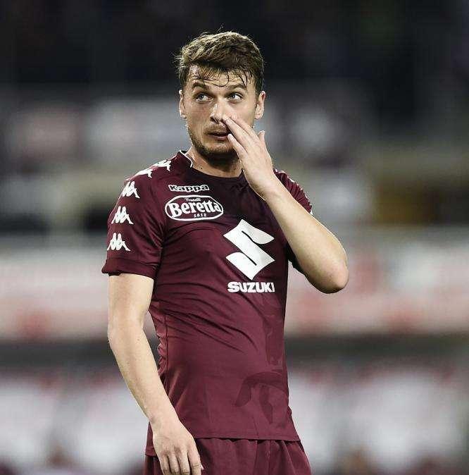 LJAJIC, Non canta l'inno serbo. Di nuovo polemiche
