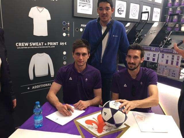FOTO FV, Tata e Astori al Fiorentina Store