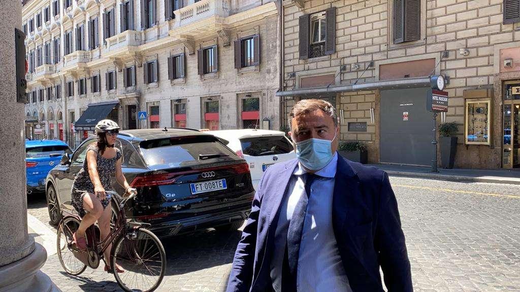 FOTO FV, Barone arrivato a incontro presidenti