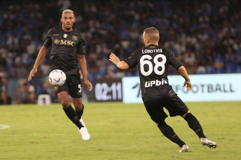 NAPOLI, Perde anche Juan Jesus per problema muscolare