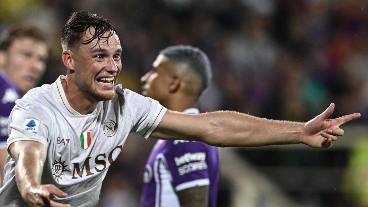 La Fiorentina crolla 3-1 con il Napoli. I viola si svegliano solo alla fine