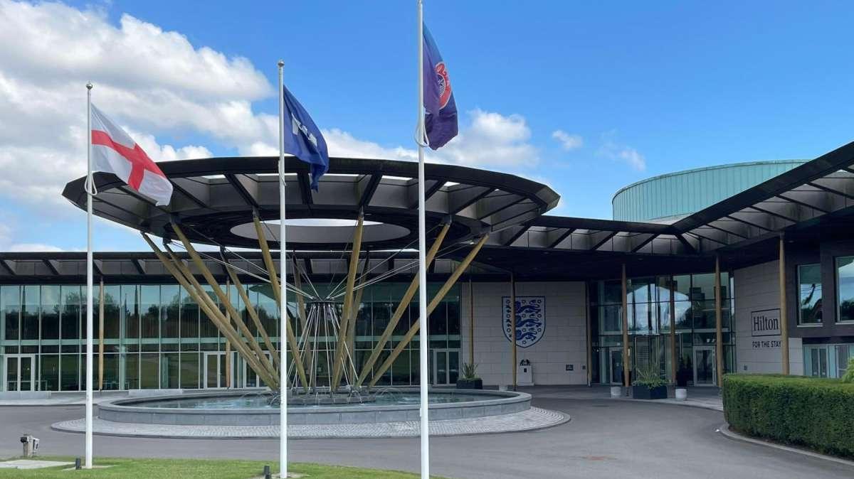 Al via il ritiro in Inghilterra per la Fiorentina. Tutto ciò che c'è da sapere