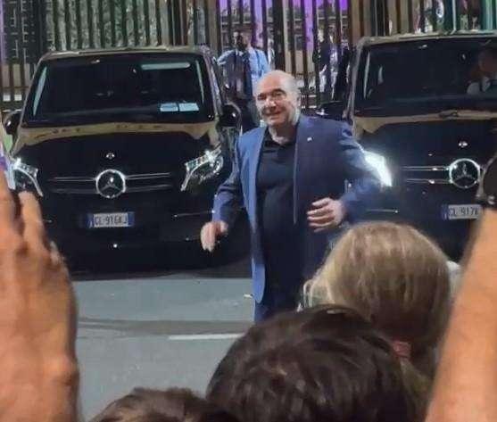VIDEO FV, Commisso acclamato dai tifosi al Franchi