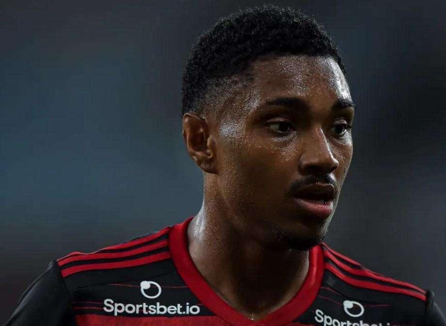 DAL BRASILE, Interesse viola per Vitinho