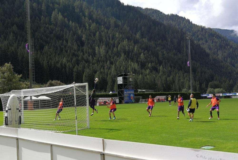 FOTO FV, Cross dagli angoli: Drago in uscita alta