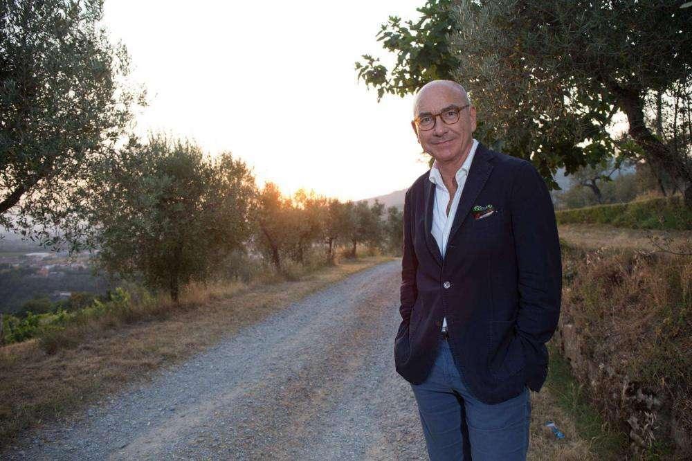 PIOLI RICHIAMA LA SOCIETA’ E LANCIA L’ALLARME.VUOLE GIOCATORI IN TUTTI I REPARTI E NON SOLO I TRE PROMESSI DA CORVINO. IL PROBLEMA DEL VICE-BADELJ. PASALIC, PJACA E LA STORIA INFINITA. RINVIATA LA PRESENTAZIONE ASPETTANDO I NUOVI