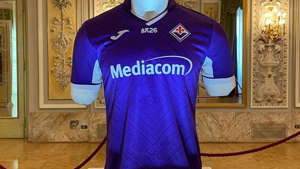 Fiorentina, ecco le nuove maglie 2026-27: lo sponsor Mediacom c'è
