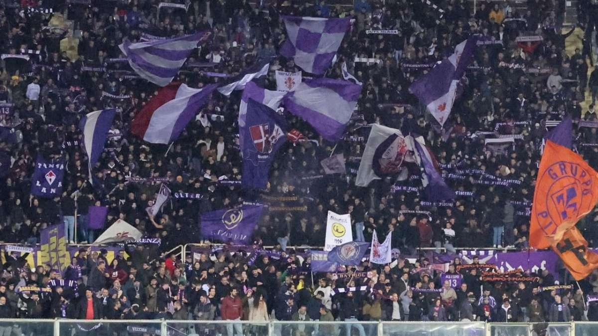 TIFOSI, A Parma il primo esodo stagionale per i viola