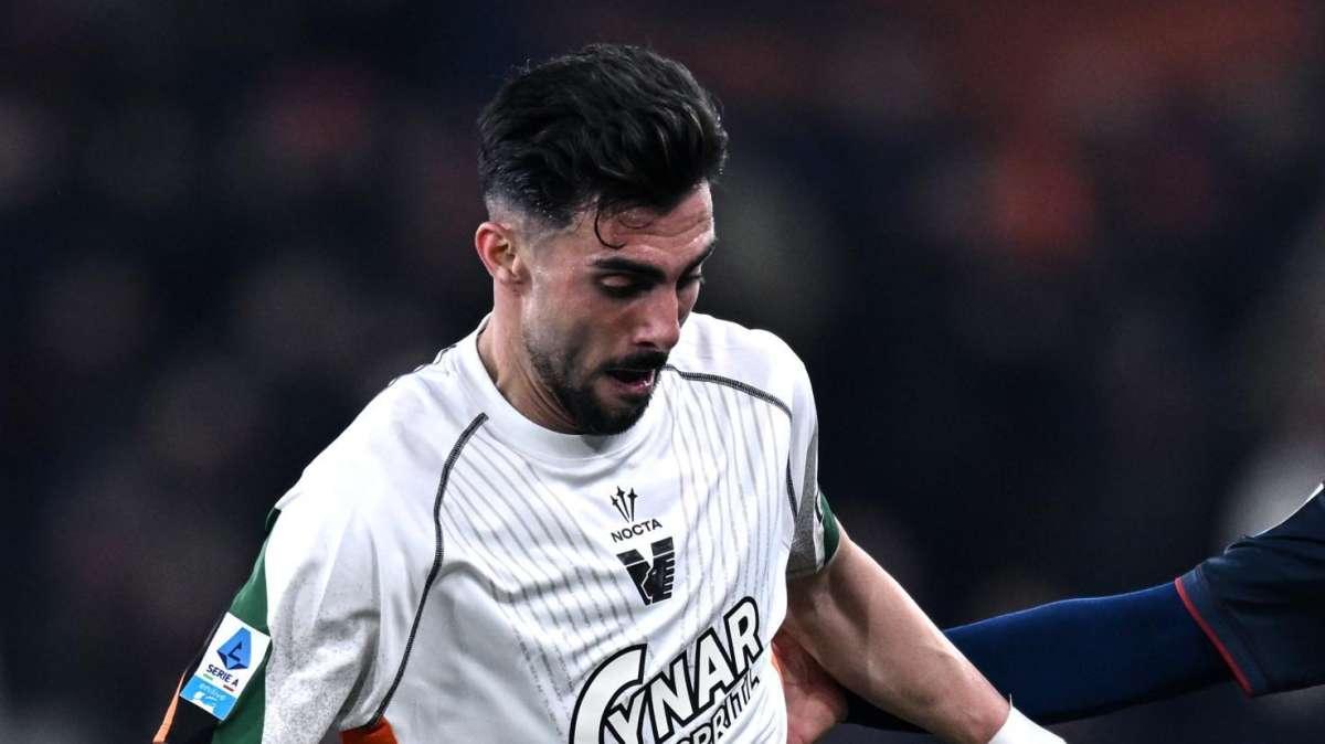 Venezia, Kike Perez da valutare per la Fiorentina ma c'è un protocollo