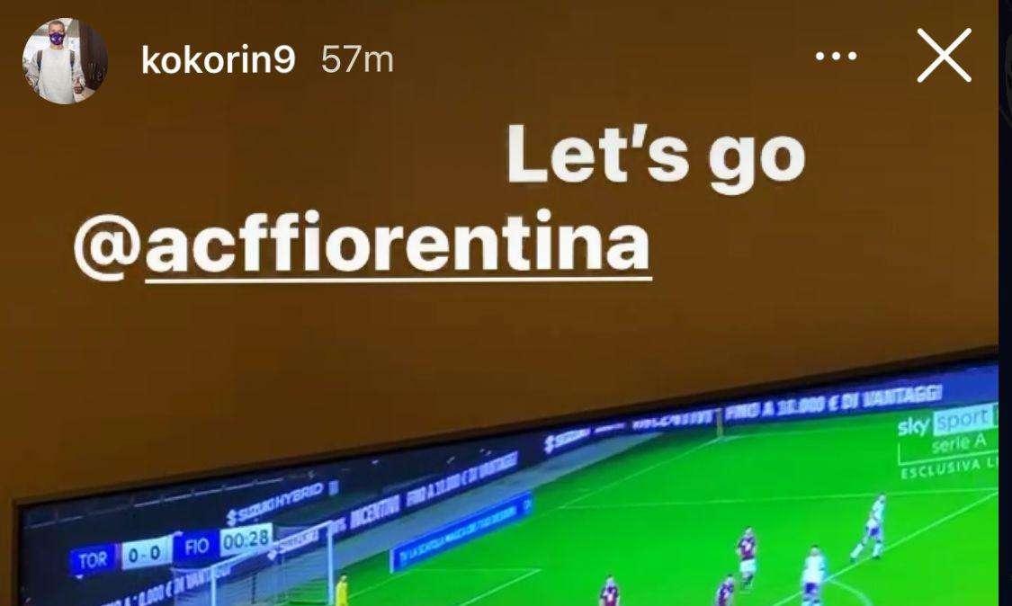 FOTO, Kokorin segue la partita in televisione