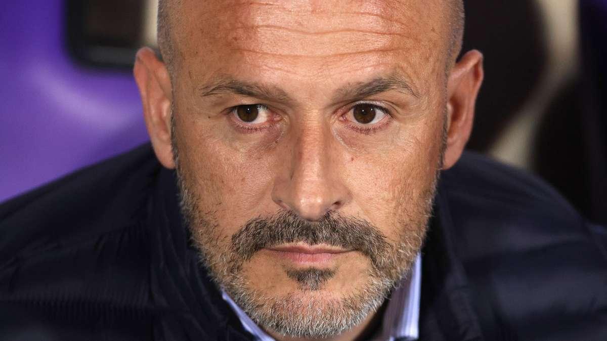 VIOLA, Partenza per Salerno alle 15. Italiano...