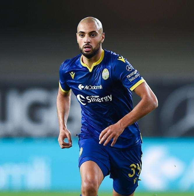 TMW,  Su Amrabat corsa a tre: i viola ci provano