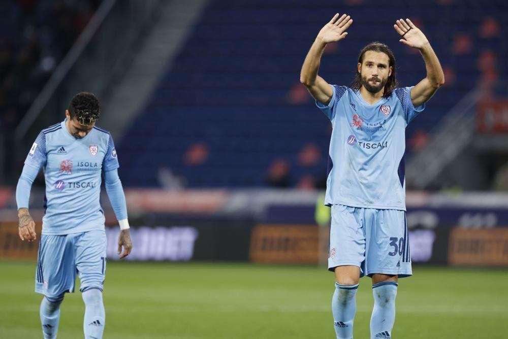CAGLIARI, Squadra in crisi: da domani tutti in ritiro