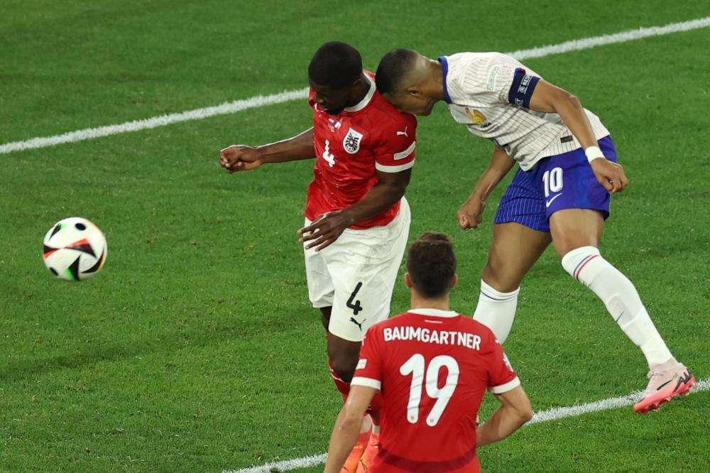 EURO2024, Francia, Mbappé non sarà operato al naso