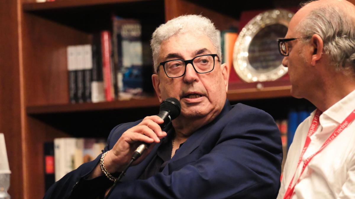 Perinetti elogia la Fiorentina: "L'Oscar del mercato per la scelta di Andreazzoli"