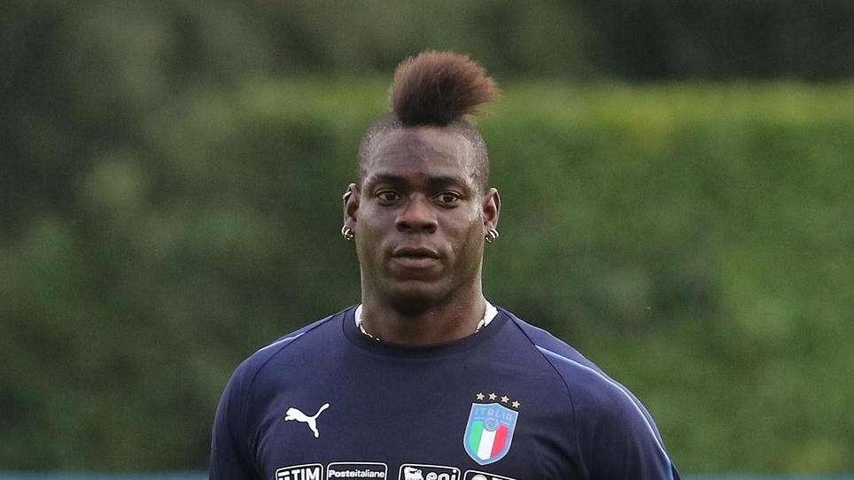 BALOTELLI, E il siparietto con Le Iene in Nazionale