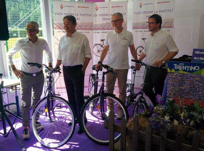 MOENA, Ecco le bici viola per andare allo stadio