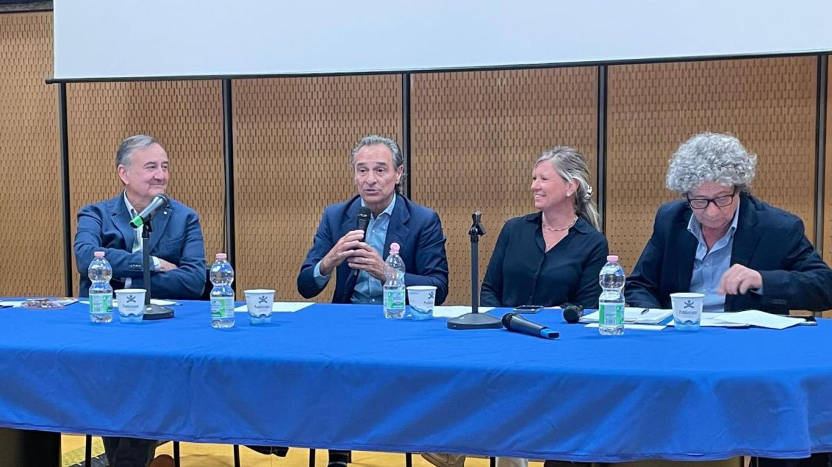 Prandelli: "Spero Vanoli venga confermato. Kean? Serve più a lui la Fiorentina"