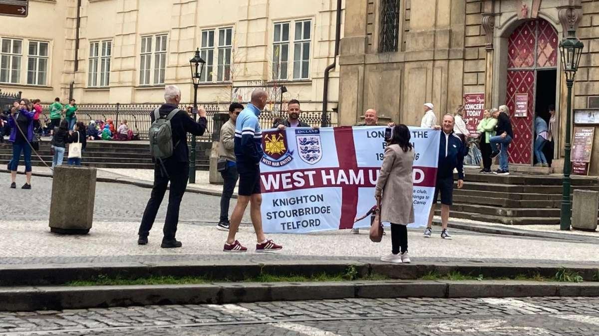 FOTO FV, Praga si colora sempre di più per la finale