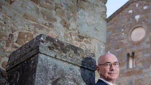 SE NON SI FA LO STADIO I DELLA VALLE SE NE VANNO. VENERDÌ IL CDA, MA CHE FINE HA FATTO ADV? INTANTO CORVINO CERCA DI CHIUDERE IL PRIMO COLPO. TROPPI NOMI IN ATTESA DI CERTEZZE. TRE ITALIANI NEL MIRINO. GOMEZ E ROSSI ADDIO. ATTESA PER TELLO