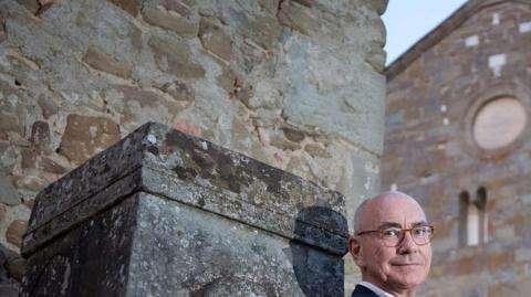 LA FIDUCIA DI SOUSA: LA FIORENTINA PUÒ FARE L’IMPRESA, NIENTE TURN OVER E VECCHIO MODULO. ZARATE ARMA A SORPRESA. E LUNEDÌ CON IL NAPOLI SI PUÒ BLINDARE LA CHAMPIONS. LA TELEFONATA DI ADV CHE CARICA TUTTI. DUEMILA TIFOSI VIOLA