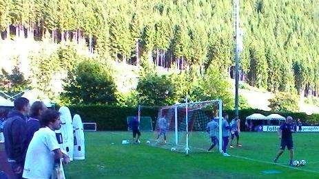 FOTO FV, Mister Pioli dirige i suoi da vicino