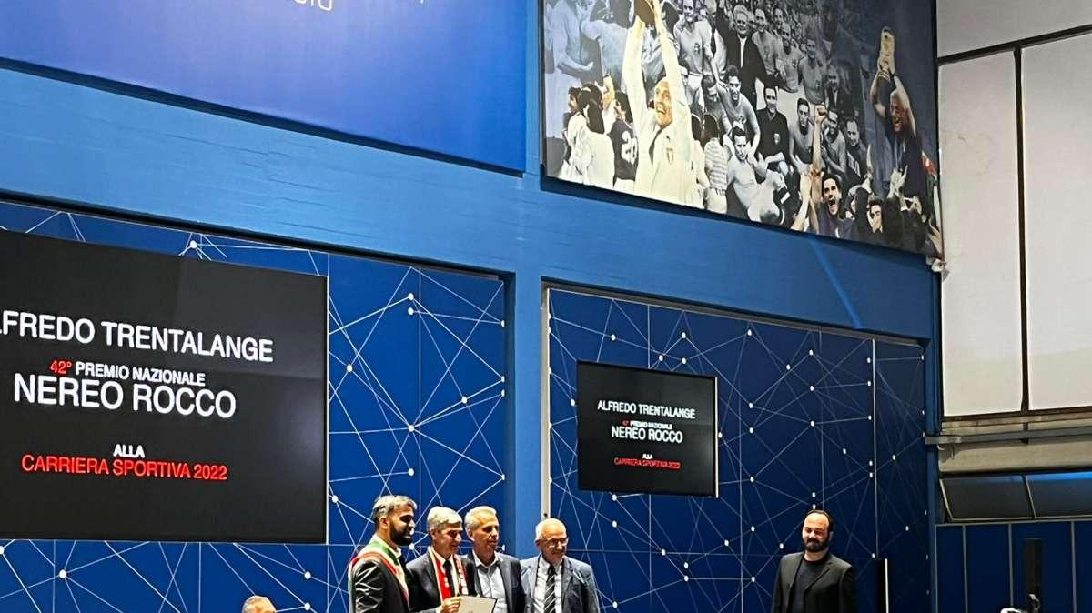 FOTO FV, Trentalange riceve il premio alla carriera
