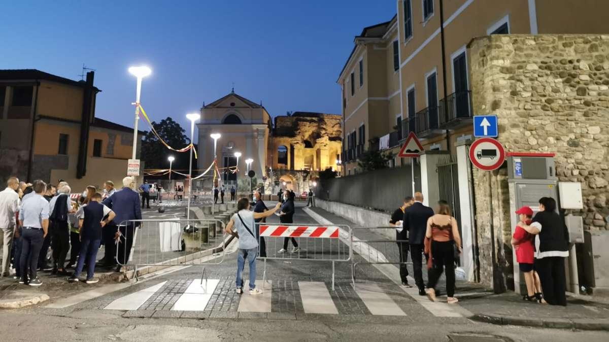BENEVENTO, Tifosi fuori dallo stadio contro Doveri
