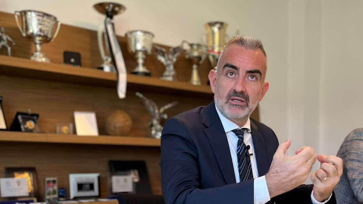 Crisi viola, la ricetta di Macia: "Firenze, ora calma. Con Montella facemmo così. Acquisti? Sono poco amico dei prestiti a gennaio"