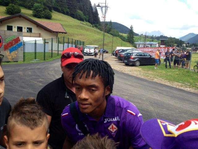 MOENA, Autografi per Gonzalo e Cuadrado
