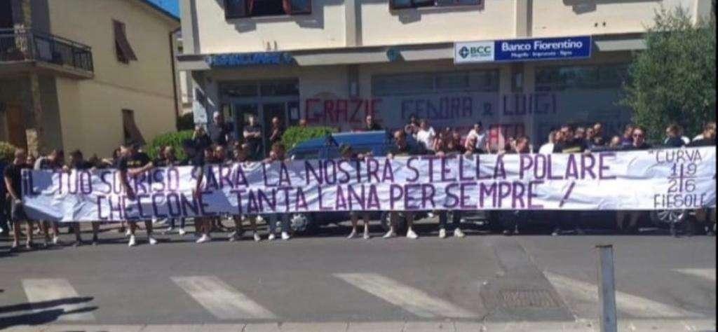 CURVA F., Saluto a Checcone. Presente Antognoni