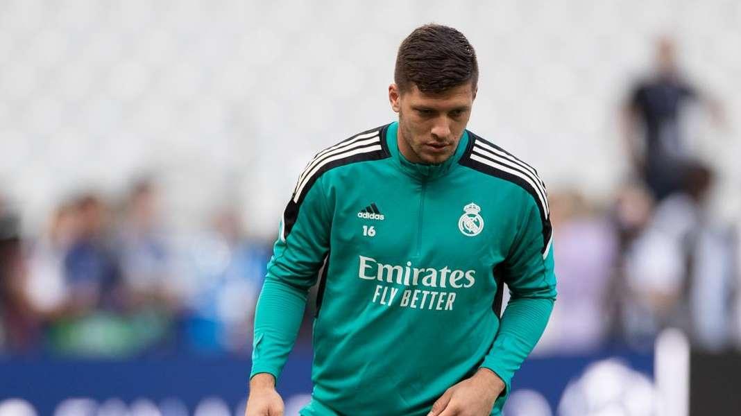 JOVIC, Domani il centravanti serbo sarà a Firenze