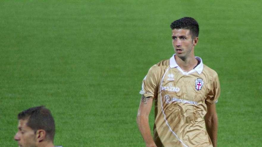 I GIOVANI, Iemmello a metà del guado