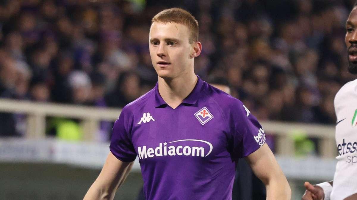 Comuzzo tra rinnovo e interessi dalla Premier. United, Chelsea e tante big sul difensore