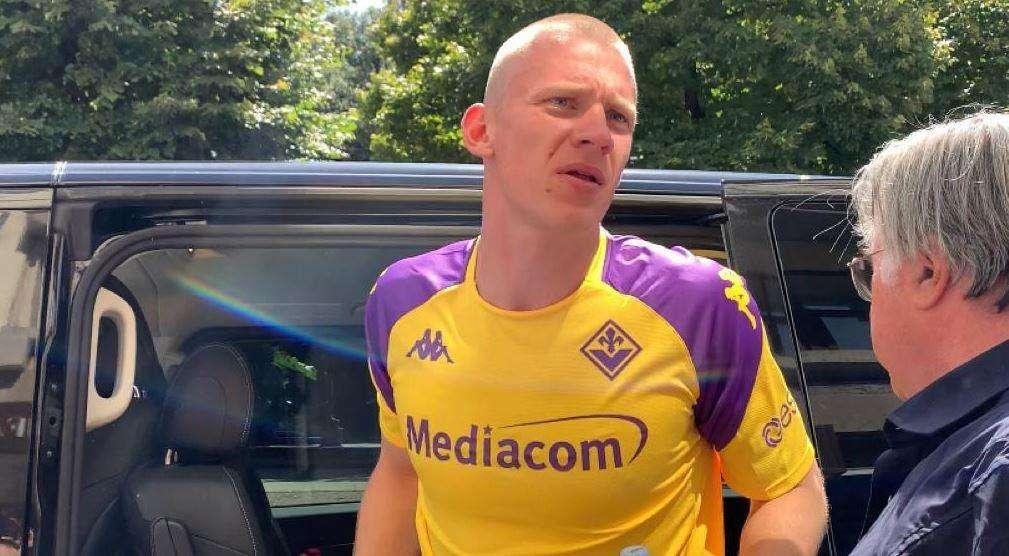 FIO-LEC 1-0, Primo intervento di Christensen in viola al 10'