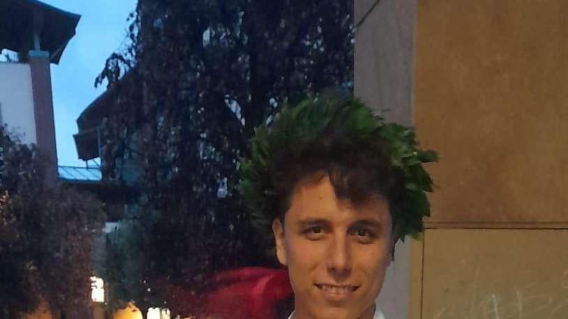FV, Redazione in festa: si è laureato il "nostro" Giacomo