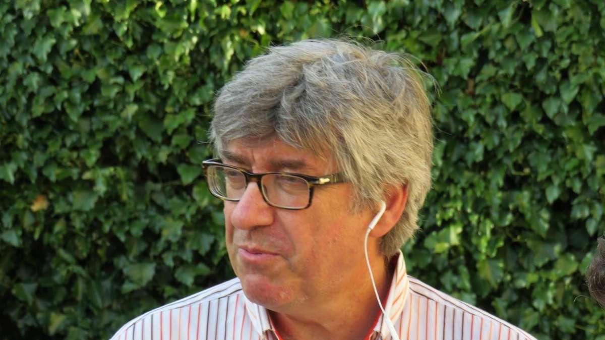 COMMISSO HA GIUSTAMENTE DIFESO TUTTI. NON PUÒ ESSERE QUESTO IL MOMENTO DELLE DECISIONI FORTI. IL PRESIDENTE SPENDE TANTO MA COME SPENDE? A GIUGNO NON VA VENDUTO NICO E SERVE UN UOMO MERCATO. STADIO: TANTE DOMANDE SENZA VOGLIA DI COLLABORARE