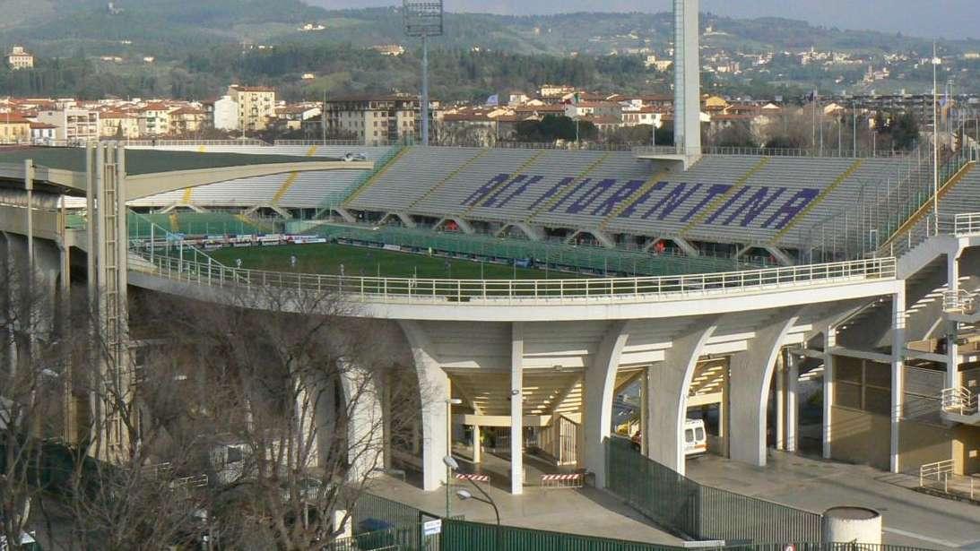 CURVA FERROVIA, Striscione ironico verso i DV