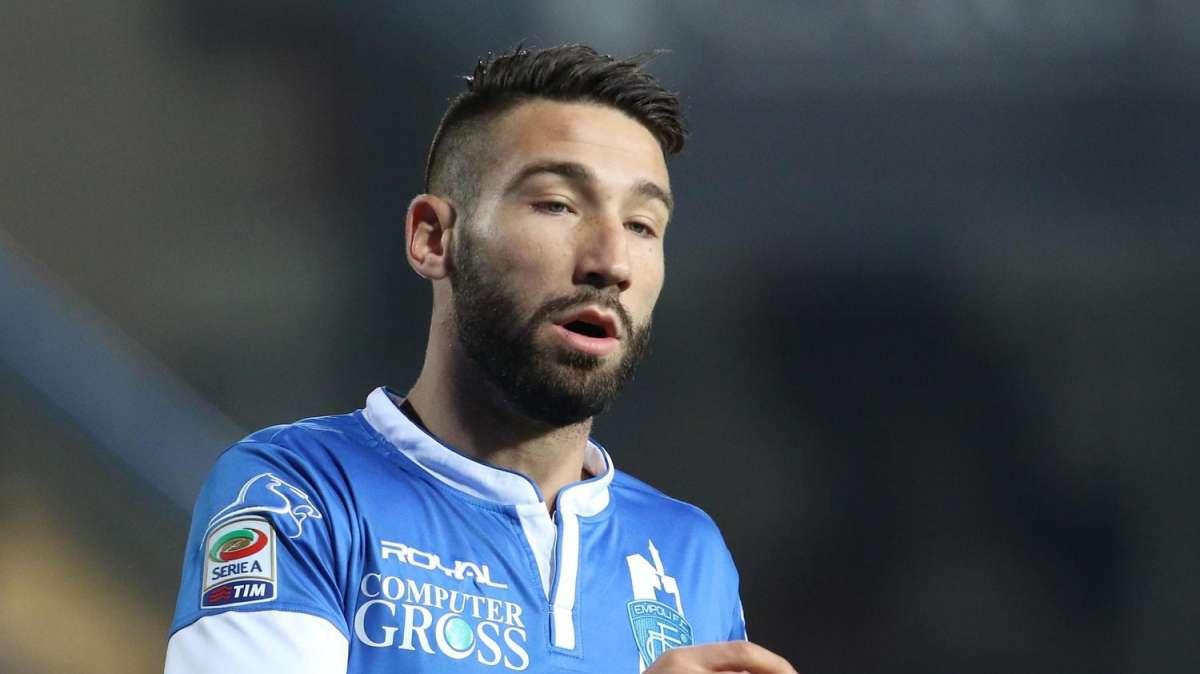 TONELLI, Una foto di dubbio gusto su Fb... tolta