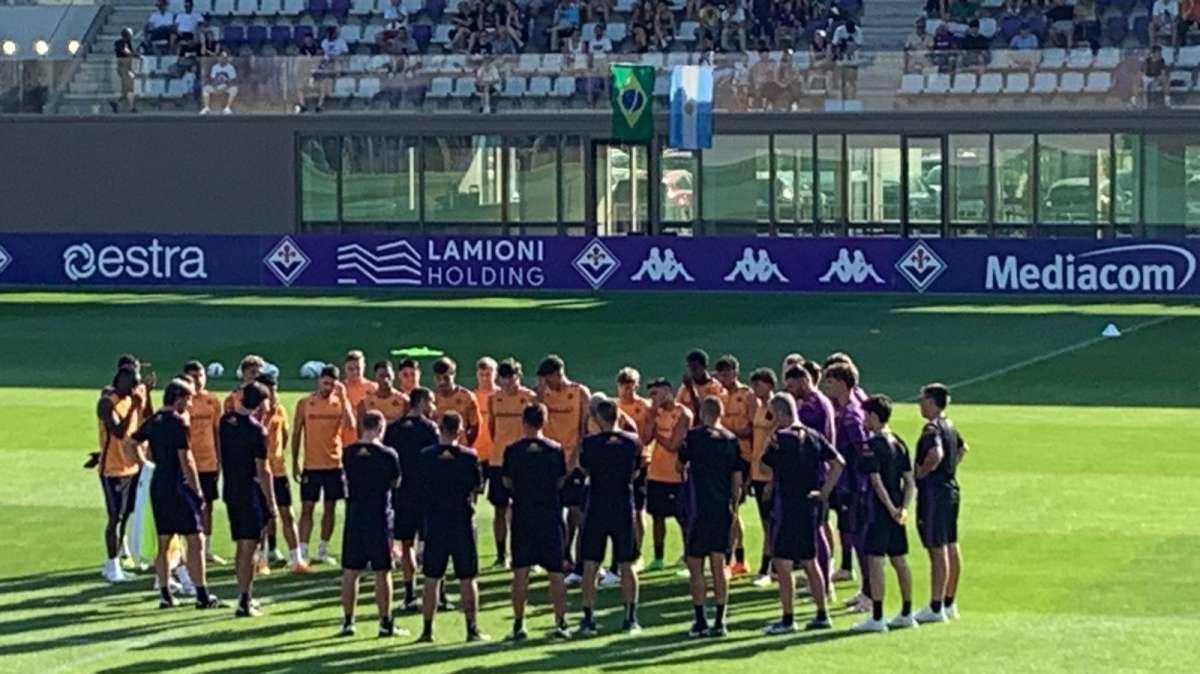 DAL VIOLA PARK, Adesso al via la partita. Gruppo diviso in due squadre