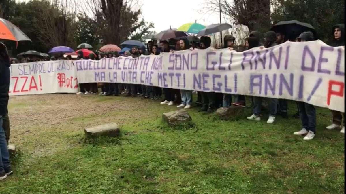 VIDEO FV, L'ultimo saluto della curva a Marco Pezzati