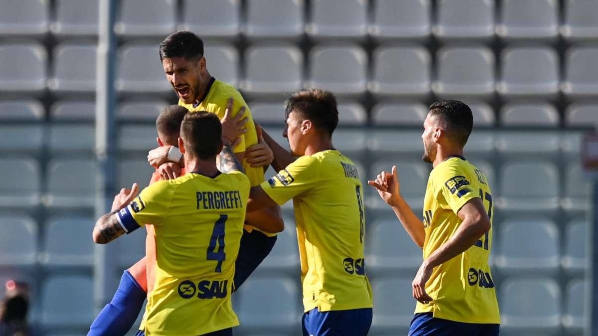 C.ITALIA, Sassuolo eliminato dal Modena, Genoa ok