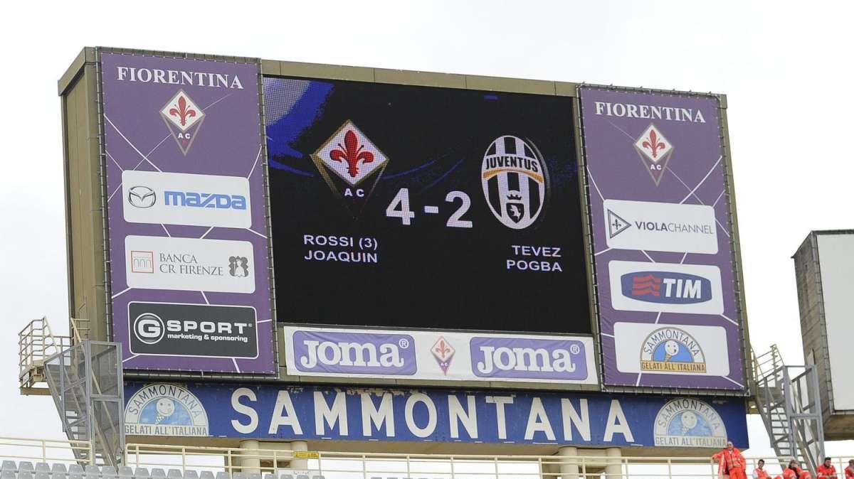 FRANCHI, Tifosi viola ancora presenti fuori dal Franchi